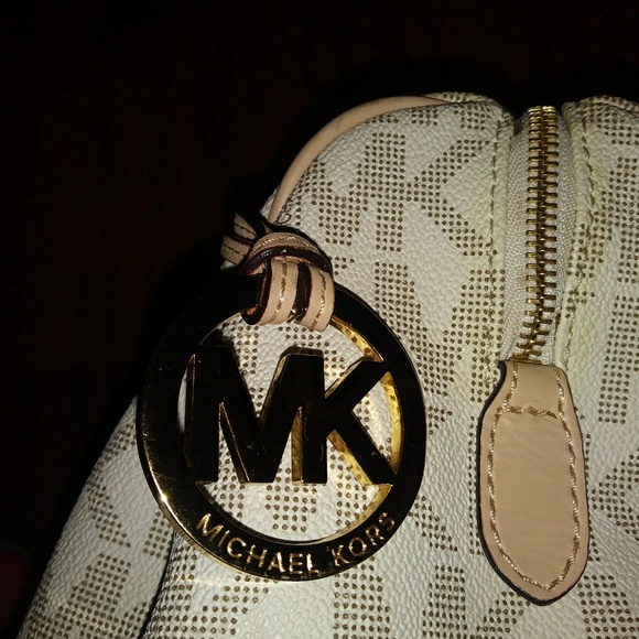 Michael Kors satchel vanilla purse - Picture 7 of 8